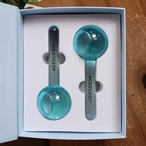 Aceology Ice Globe Facial Massager - Blue